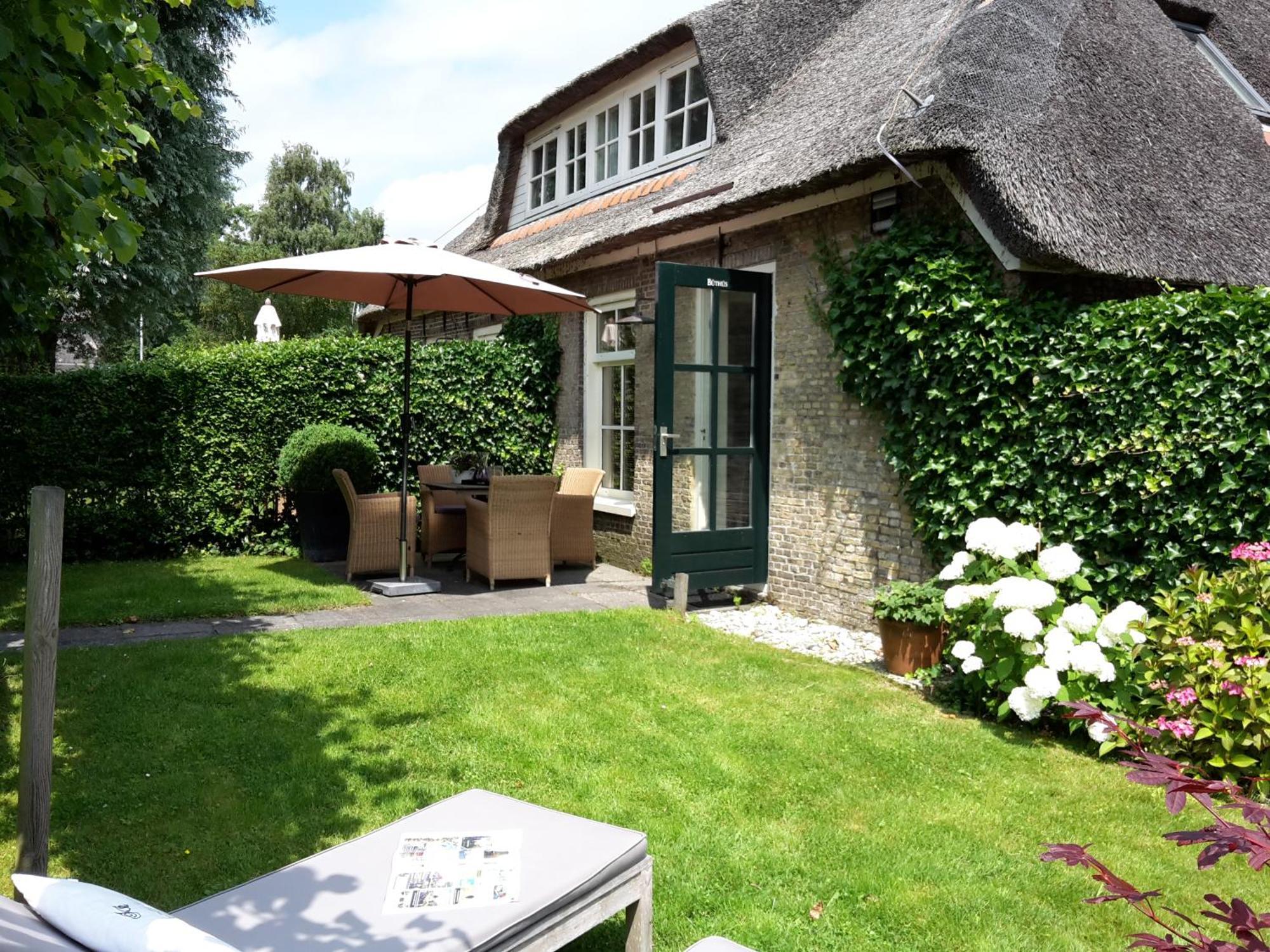 D'Oude Herbergh, Vakantiehuizen Aan Het Water Terherne Luaran gambar