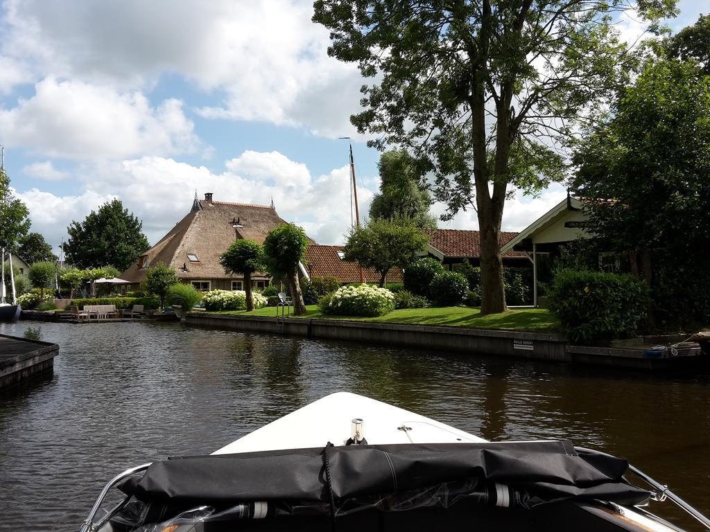 D'Oude Herbergh, Vakantiehuizen Aan Het Water Terherne Luaran gambar